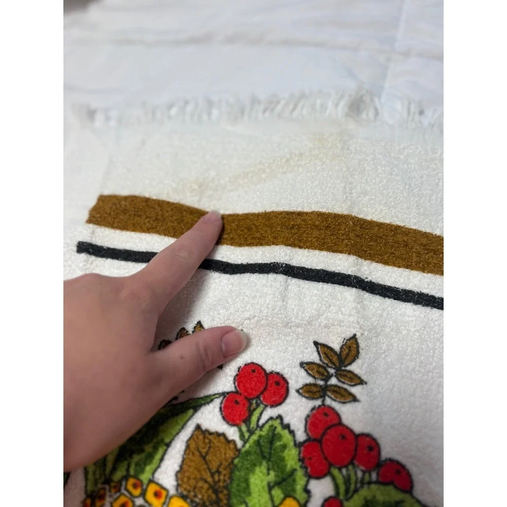 As is Vintage‎ Fruit Basket Kitchen Hand Towel Fringed never washed/used